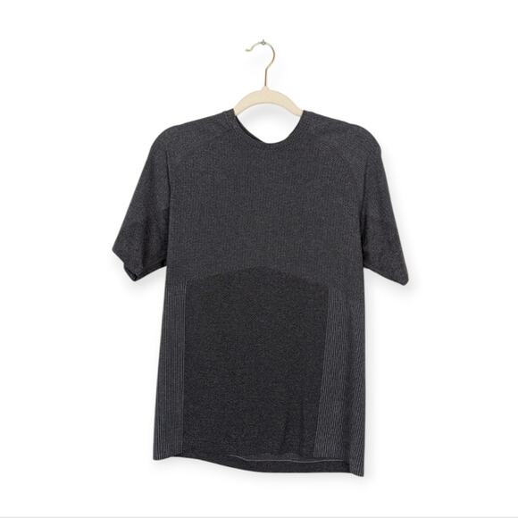 VRST Men's Grey Sport Performance Workout Shirt Size S - Picture 1 of 6